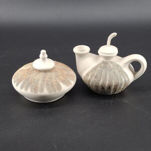 Vintage Kravec Studios Signed Pottery Ceramic Oil Lamp Set Ivory Bisque Etched